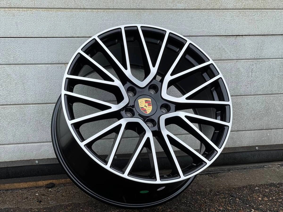KOKO porsche-0261_3-GLOSS BLACK FACE 10x21/5x130 D71.6 ET46 4 диска черный