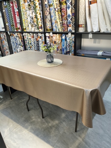 Скатерть KITCHENWARE STORE 150x100 см, искусственная кожа, 1 шт