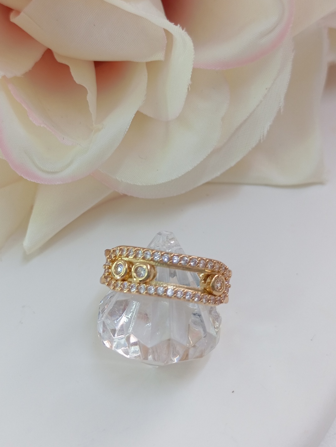 Кольцо Xuping Jewelry 123 размер регулируемый титан, стразы