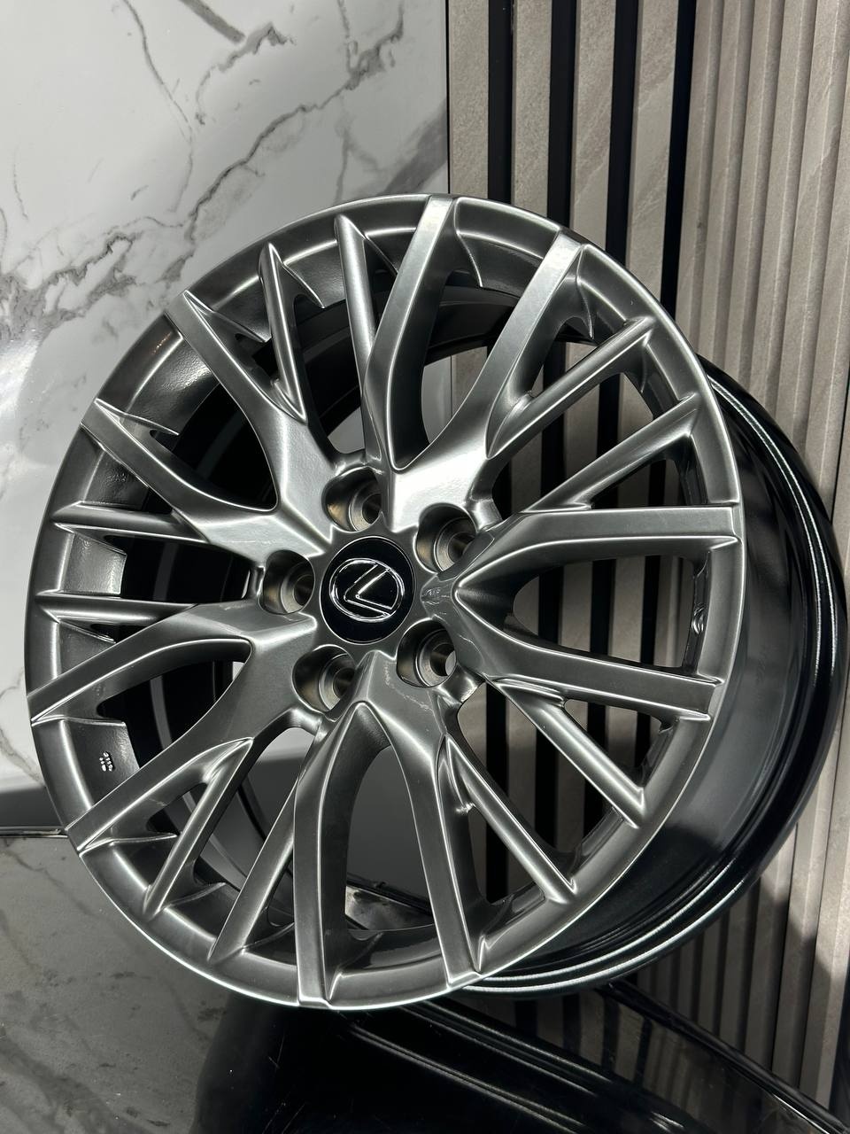 Top Grade Lexus H741F 7.5x17/5x114.3 D60.1 ET35 4 диска графит
