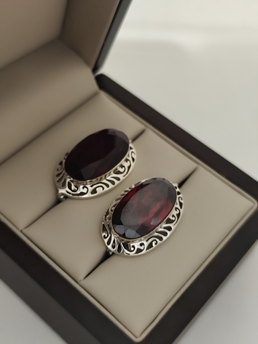Серьги ZG Brand 345720240 вес 15.55 г серебро, гранат