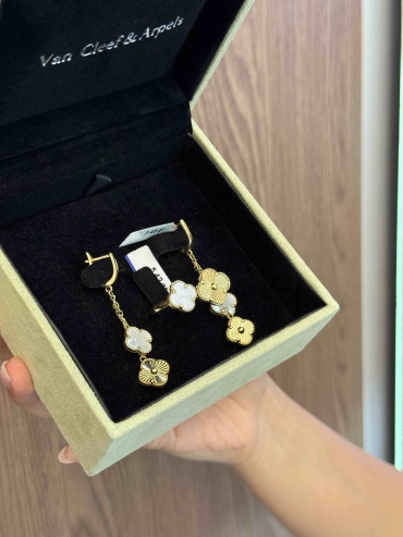 ZOLOTOTREND 893133352 вес 12.87 г золото, перламутр