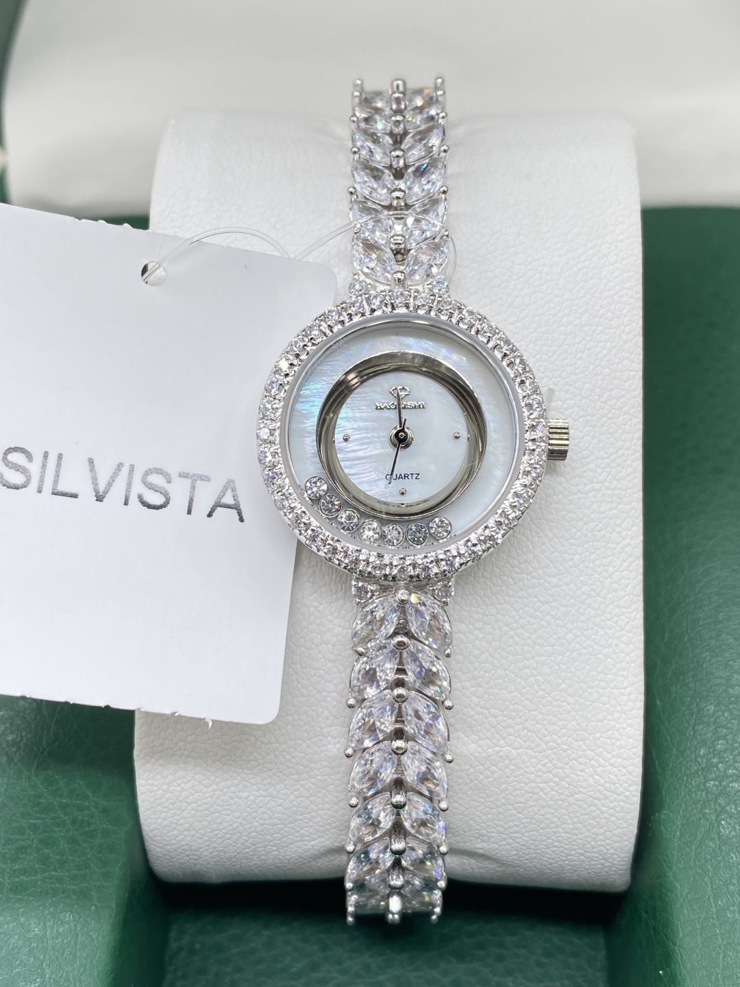 Кварцевые SILVISTA серебро