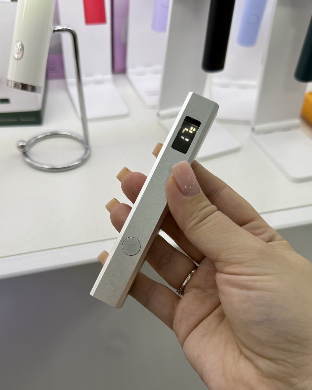 Лампа LED HAND LIGHT на зарядке LED 3 Вт