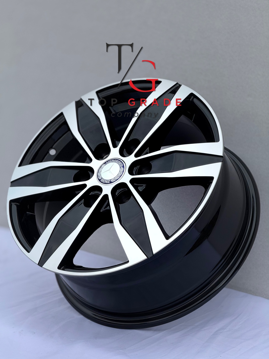 Mercedes-Benz Tg0127 7x16/6x130 D84.1 ET50 4 диска черный, серебристый