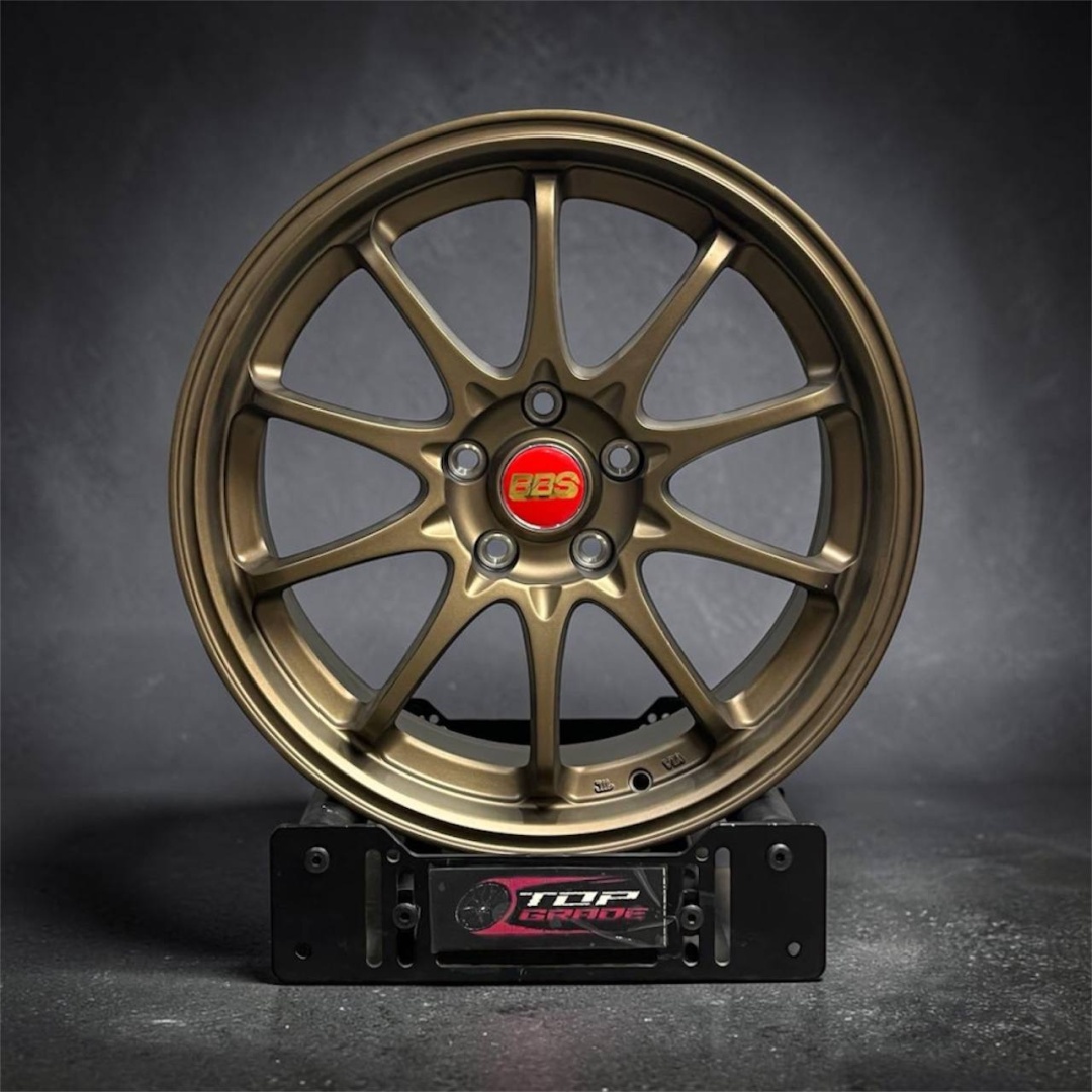 Top Grade AXM 1095 8x18/5x114.3 D73.1 ET35 4 диска бронзовый