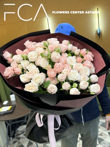 Flowers Center Astana моно-букет с открыткой кустовая пионовидная роза 15 шт 80 см