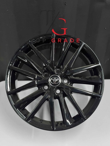 Top Grade TG1111 8x18/5x114.3 D60 ET45 4 диска черный