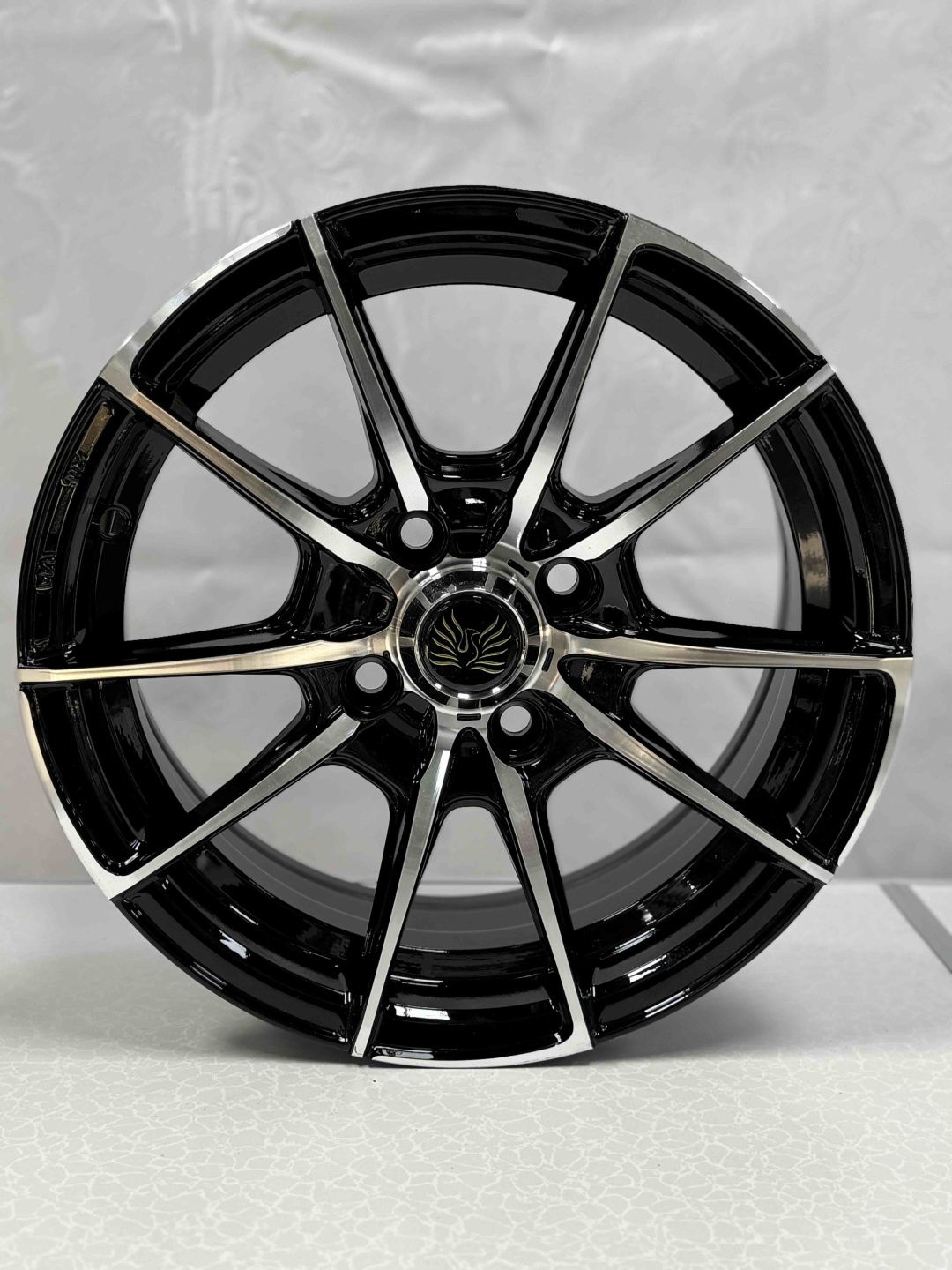 Top Grade 50054 6x14/4x100 D67.1 ET33 4 диска черный, серебристый