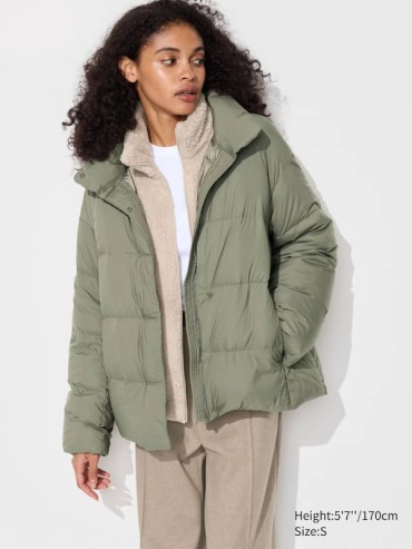 Демисезонная куртка Uniqlo оливковый