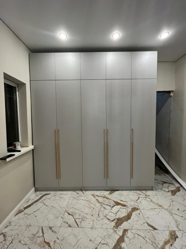 Распашной шкаф 3 КОРПУСНАЯ МЕБЕЛЬ Распашнои шкф, 225x260х50 см, серый