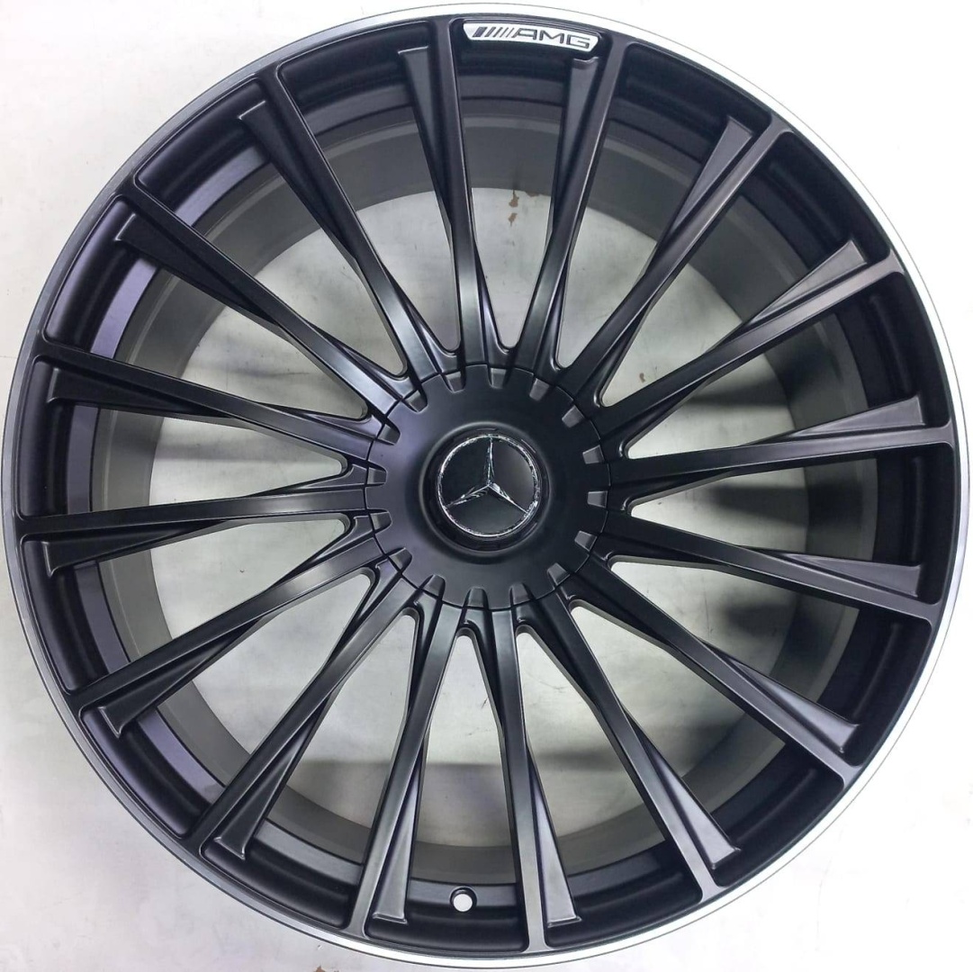 Mercedes-Benz Mercedes Benz 225 9.5/10.5x21/5x112 D66.6 ET50.33 4 диска черный матовый