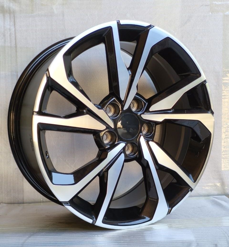 RNO 3244 8x18/5x114.3 D64.1 ET50 4 диска черный, серебристый