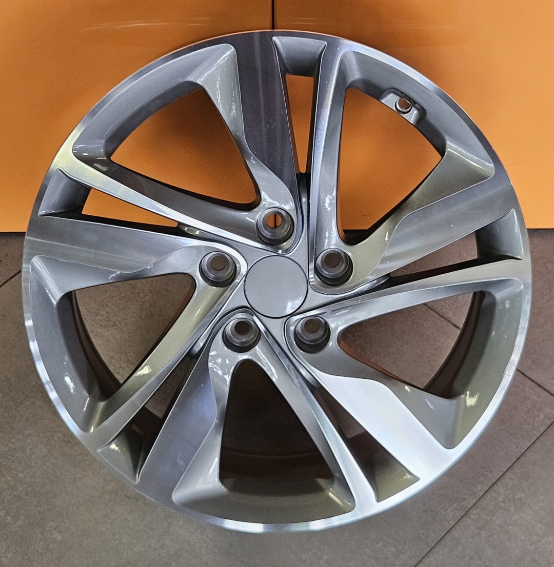 Fonyee SM 17010 7x17/5x114.3 D67.1 ET45 4 диска графит