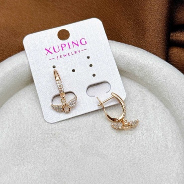 Серьги Xuping Jewelry титан, нержавеющая сталь, пластик