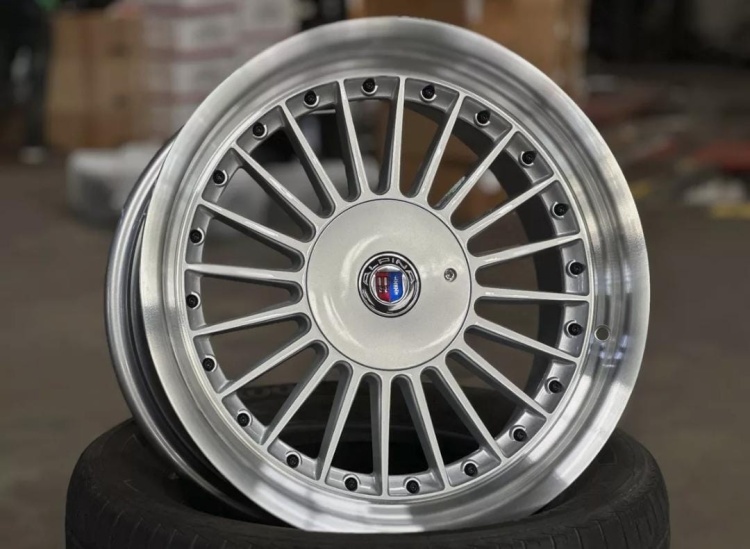 Rainbow BMW ALPINE 27307 8/9x17/5x120 D74.1 ET20.15 4 диска серебристый