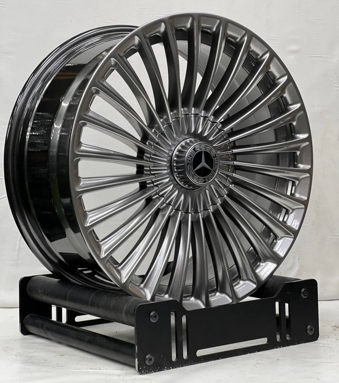 RNO 004 8.5x19/5x112 D66.45 ET36 4 диска серебристый