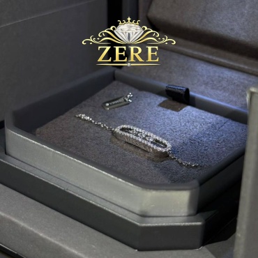 Колье ZERE Колье из серебра Messika/Silver925 длина 45 см вес 3.4 г серебро, фианит