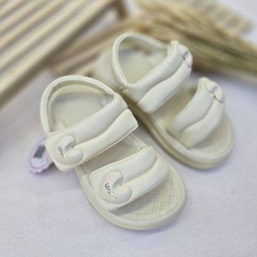 Сандалии Котенок бежевый
