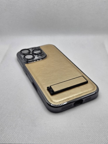 Чехол Litolido для Apple iPhone 16 Pro золотой