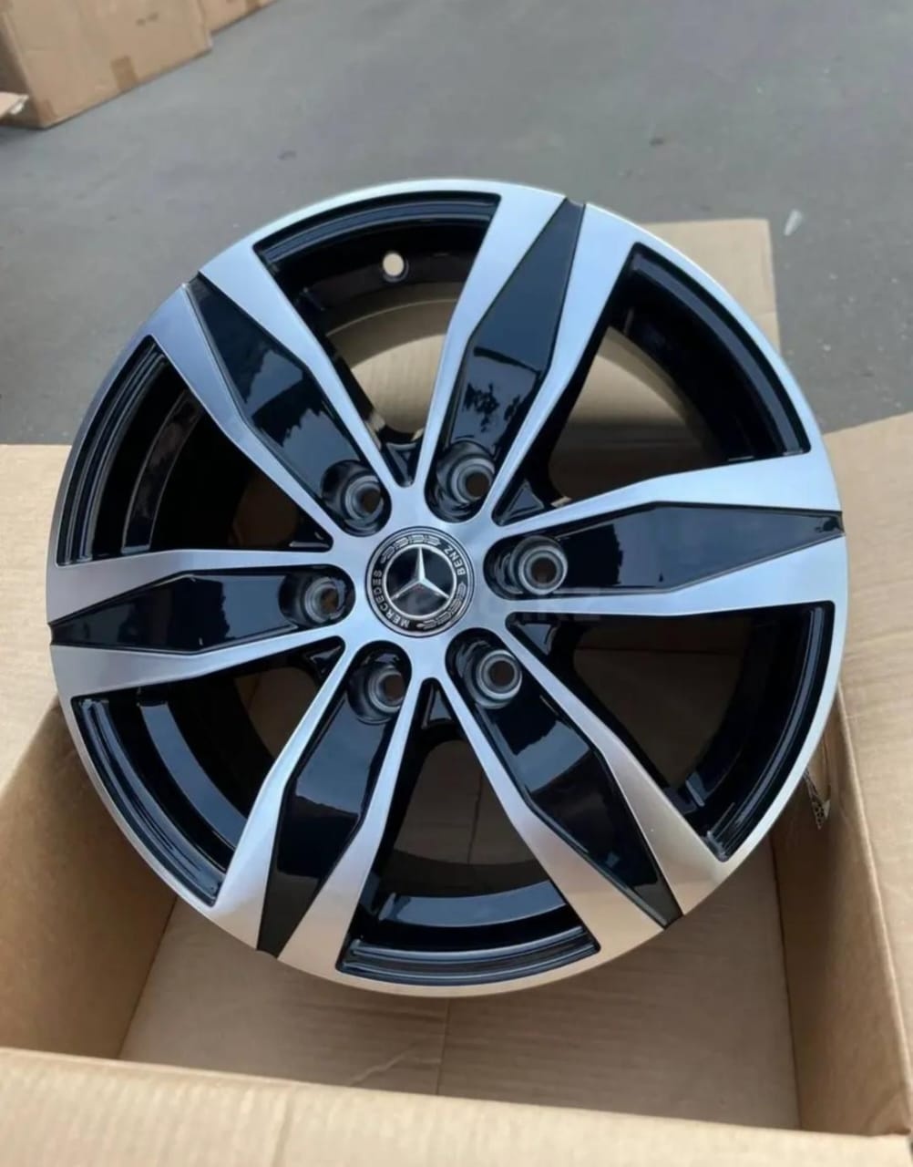 Rainbow Mercedes 2055 7x16/6x130 D84.1 ET50 4 диска черный, серебристый