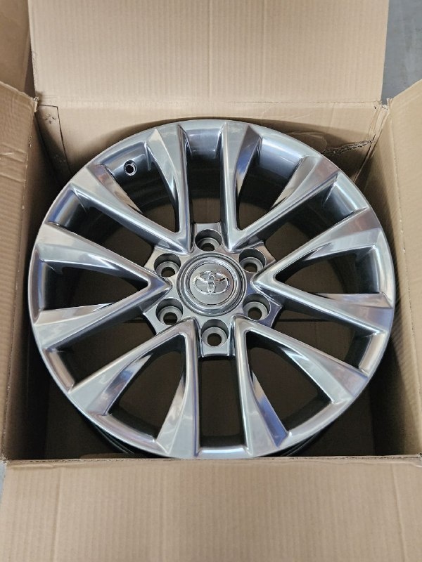 Fonyee SM 80194 7.5x18/6x139.7 D106.1 ET25 4 диска графит