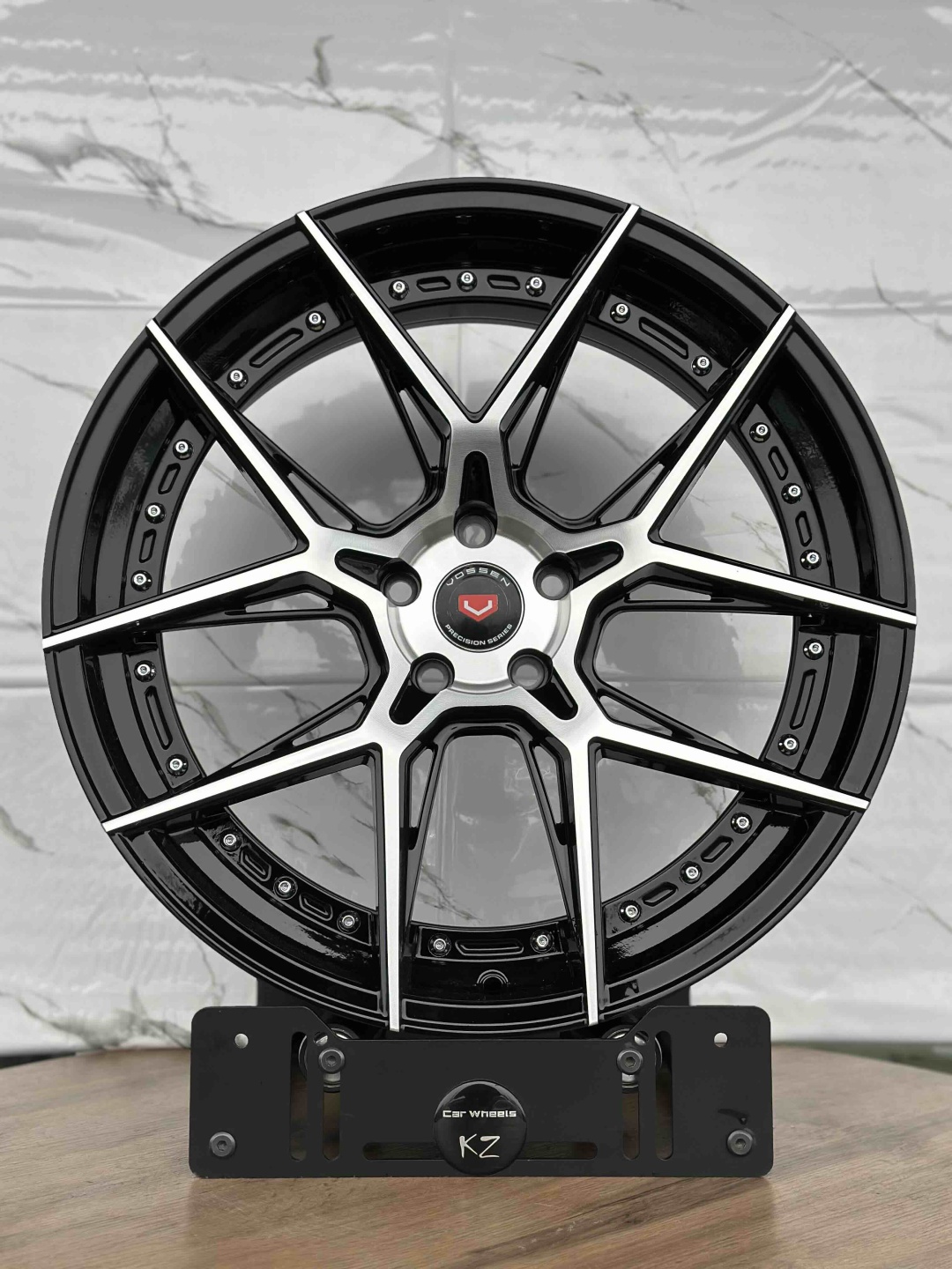 Rainbow Dance YZ950 8.5x20/5x108 D65.1 ET35 4 диска черный, серебристый