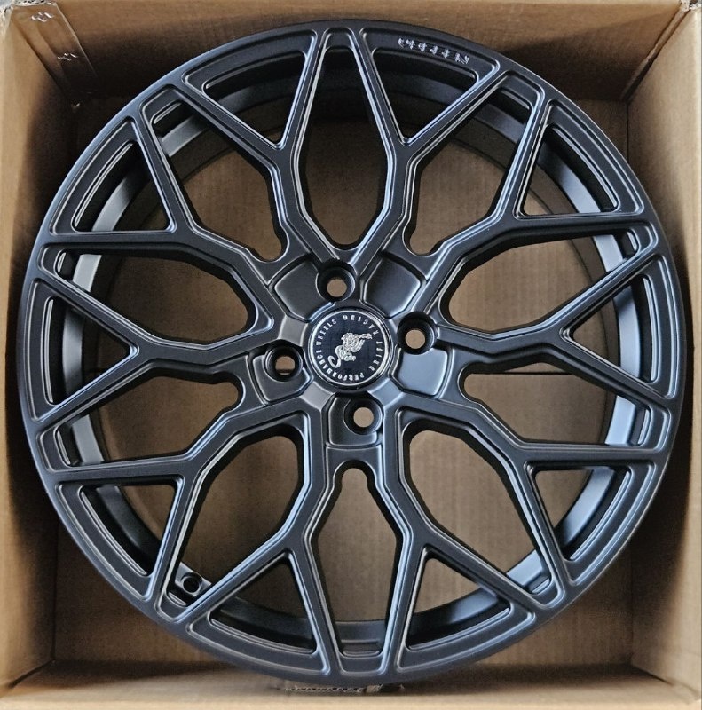Fonyee SM 1701 7.5x17/4x100 D67.1 ET35 4 диска черный матовый