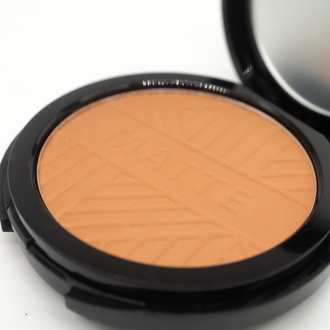 Пудра Ushas Матирующая пудра с контролем жирности/Matte Oil Control Pressed Powder SPF 30+ сухая 03 бежевый