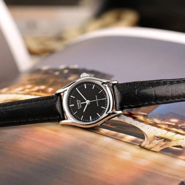 Кварцевые CASIO LTP-1094E-1ARDF нержавеющая сталь