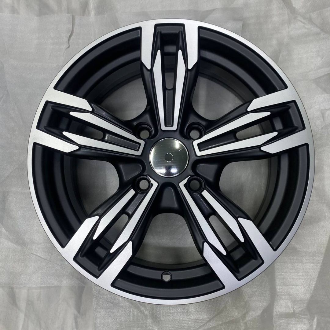 DIVAD CH9002 6x15/4x114.3 D73.1 ET35 4 диска черный, серебристый