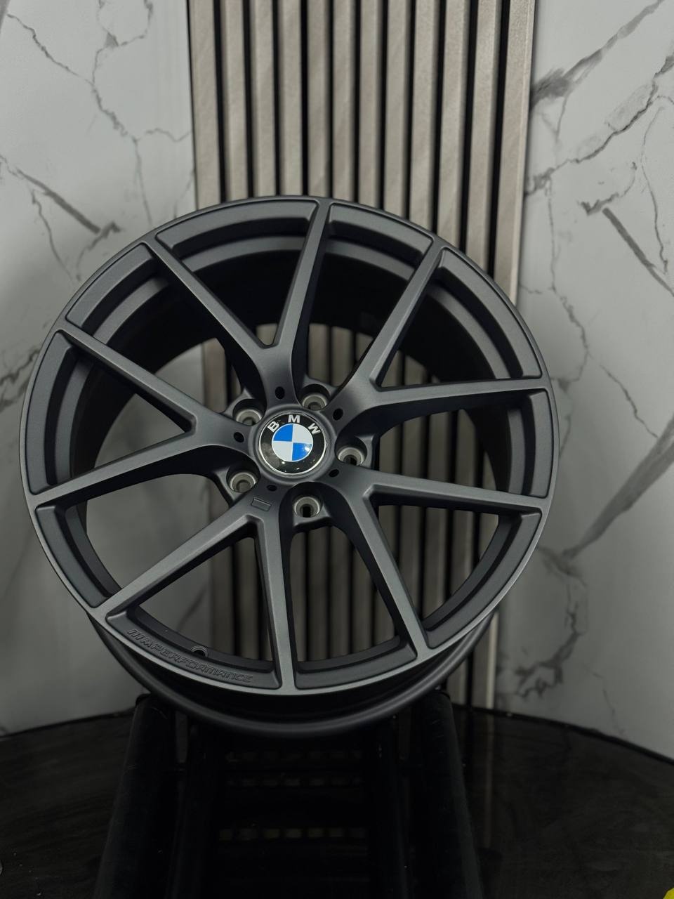 Top Grade КОВКА BMW TJ03031 T/G 8.5/9.5x19/5x120 D72.56 ET30.37 4 диска графит