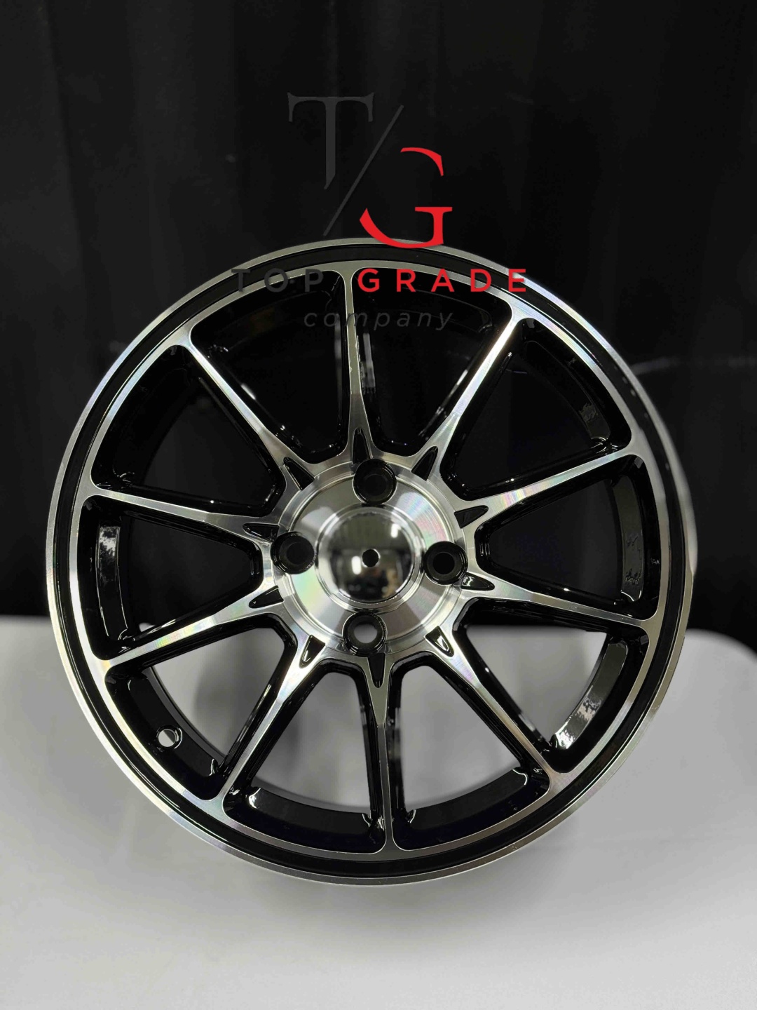 Top Grade Top grade0049 7.5x15/4x100 D67.1 ET35 4 диска черный, серебристый