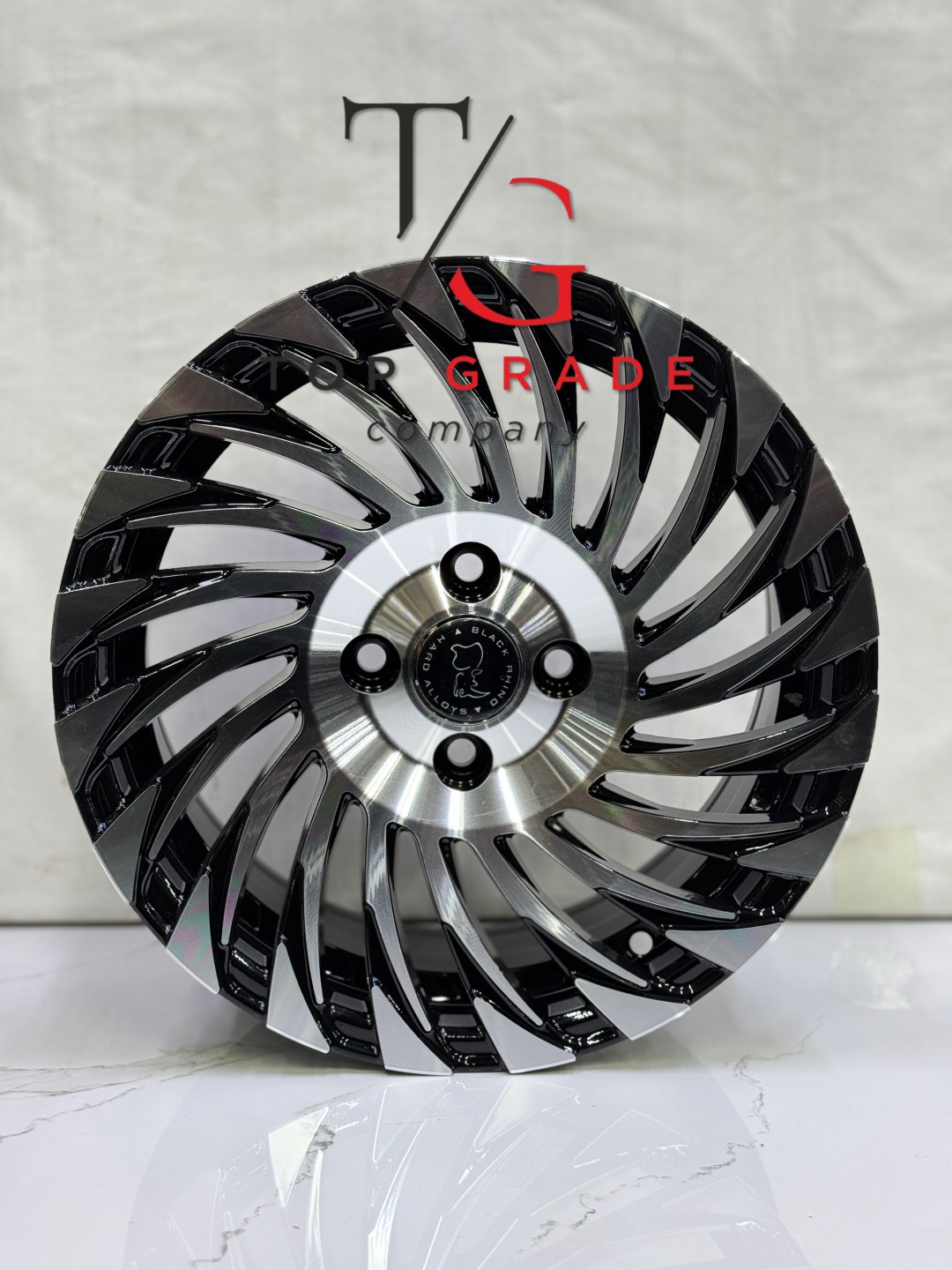 Top Grade Tg0070 6.5x15/5x114.3 D67.1 ET35 4 диска черный, серебристый