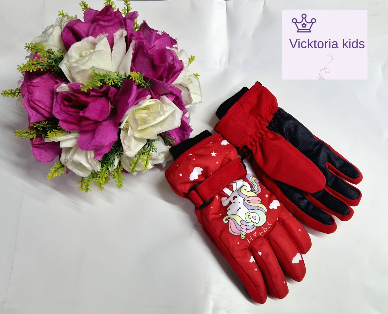 Перчатки Vicktoria Kids размер 4, 5, 6 красный