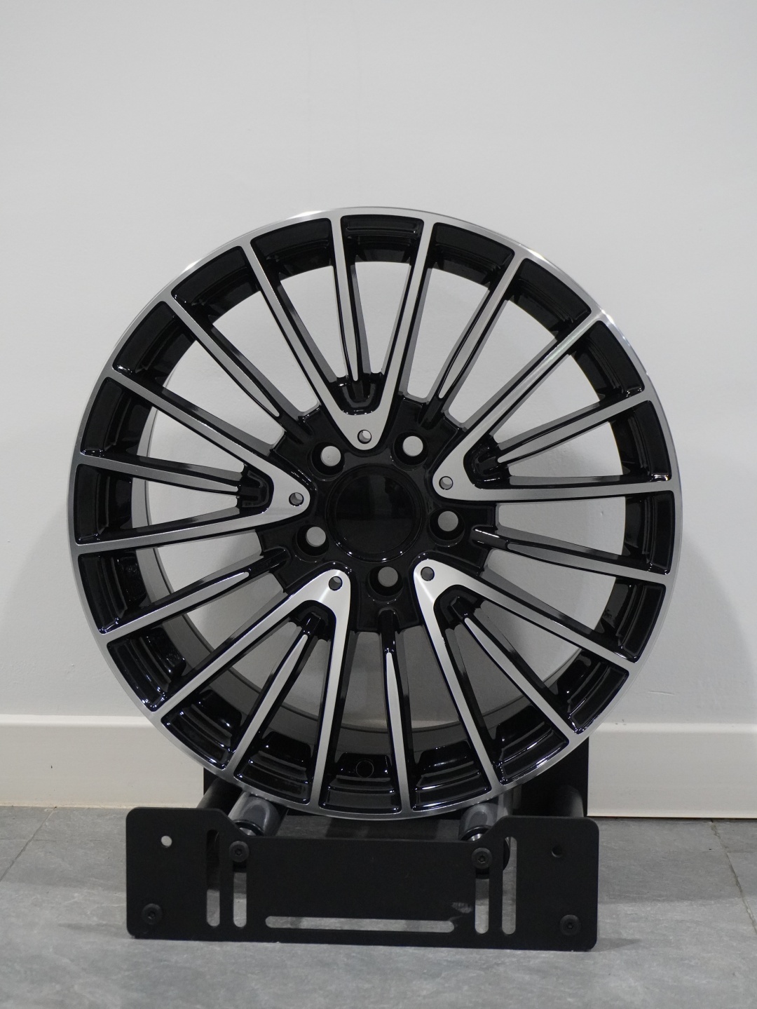 PDW TURONE 8x17/5x112 D66.6 ET35 4 диска графит
