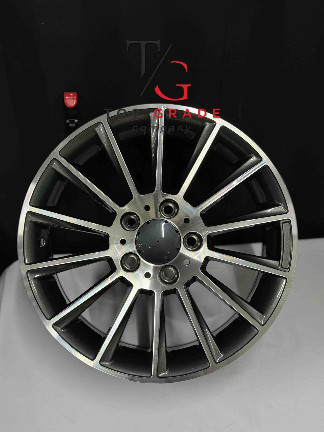 Top Grade T/G 68865 7x16/5x112 D66.56 ET35 4 диска серебристый, графит