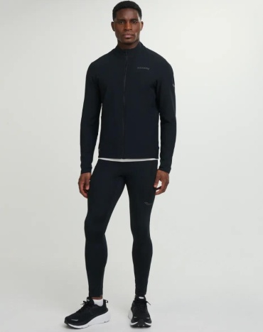 Ветровка Saucony черный