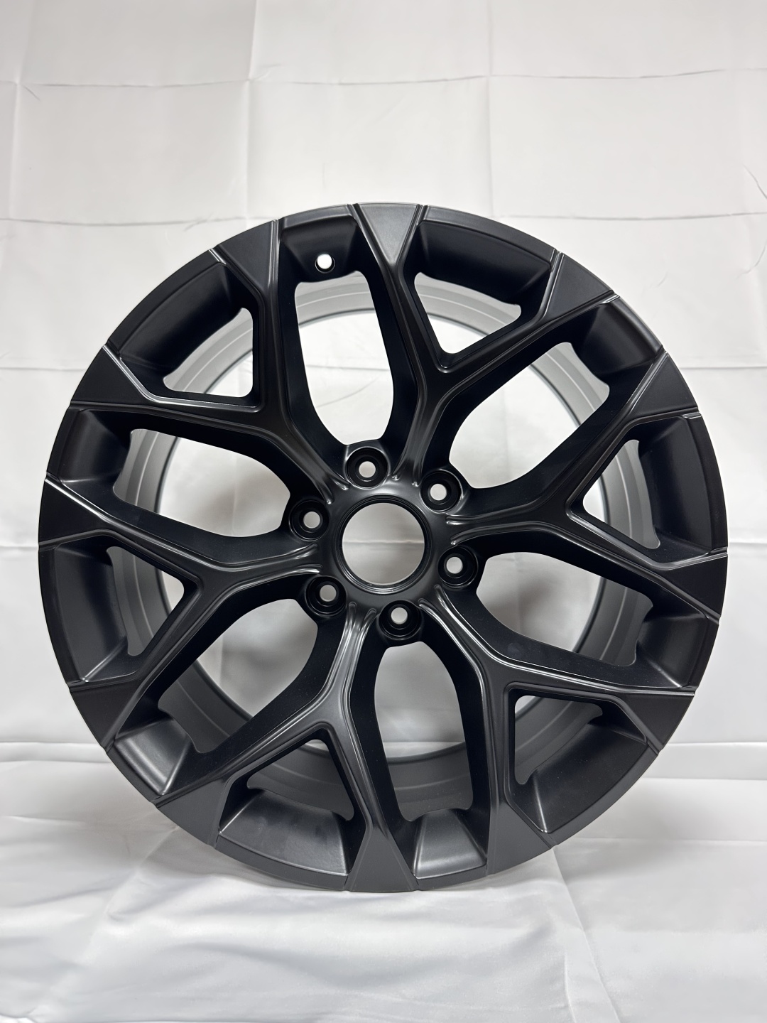 GMC 9x22/6x139.7 D78.1 ET24 4 диска черный матовый