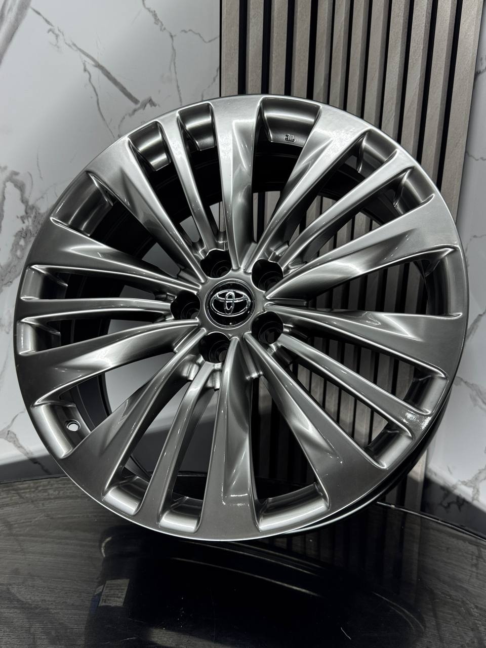 Top Grade toyota fbx245-20 8x20/5x114.3 D60.1 ET35 4 диска графит