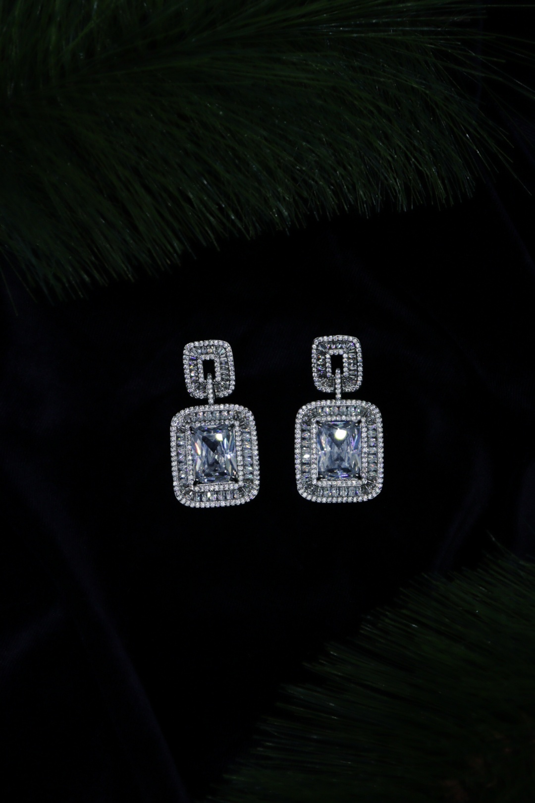 Серьги Fashion Jewelry медицинская сталь, кристаллы Swarovski, цирконий