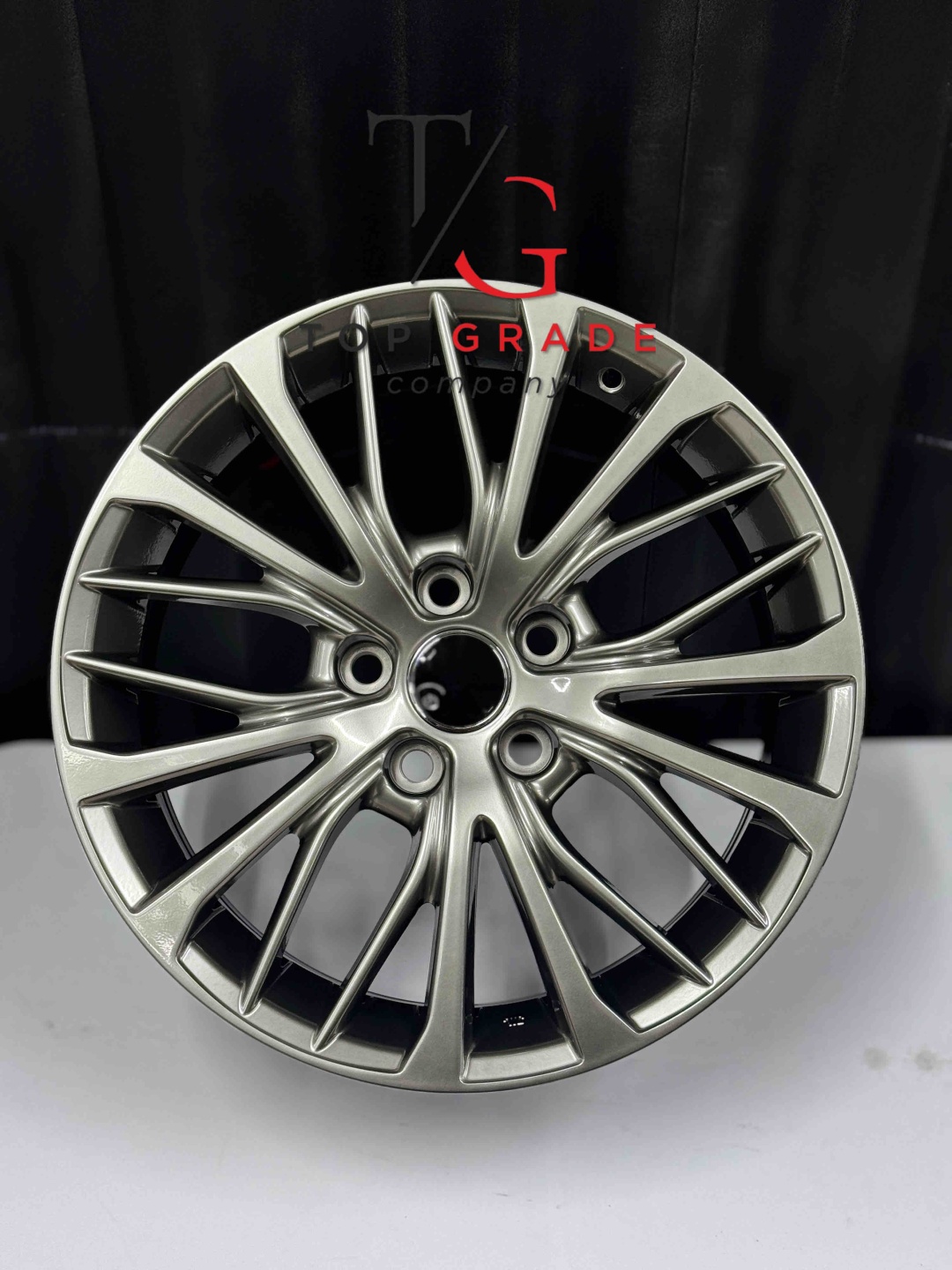 Top Grade Diski0184 7.5x17/5x114.3 D60.1 ET45 4 диска графит