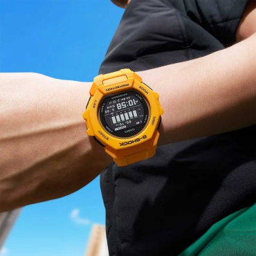 Кварцевые CASIO GBD-300-9DR полимерный пластик