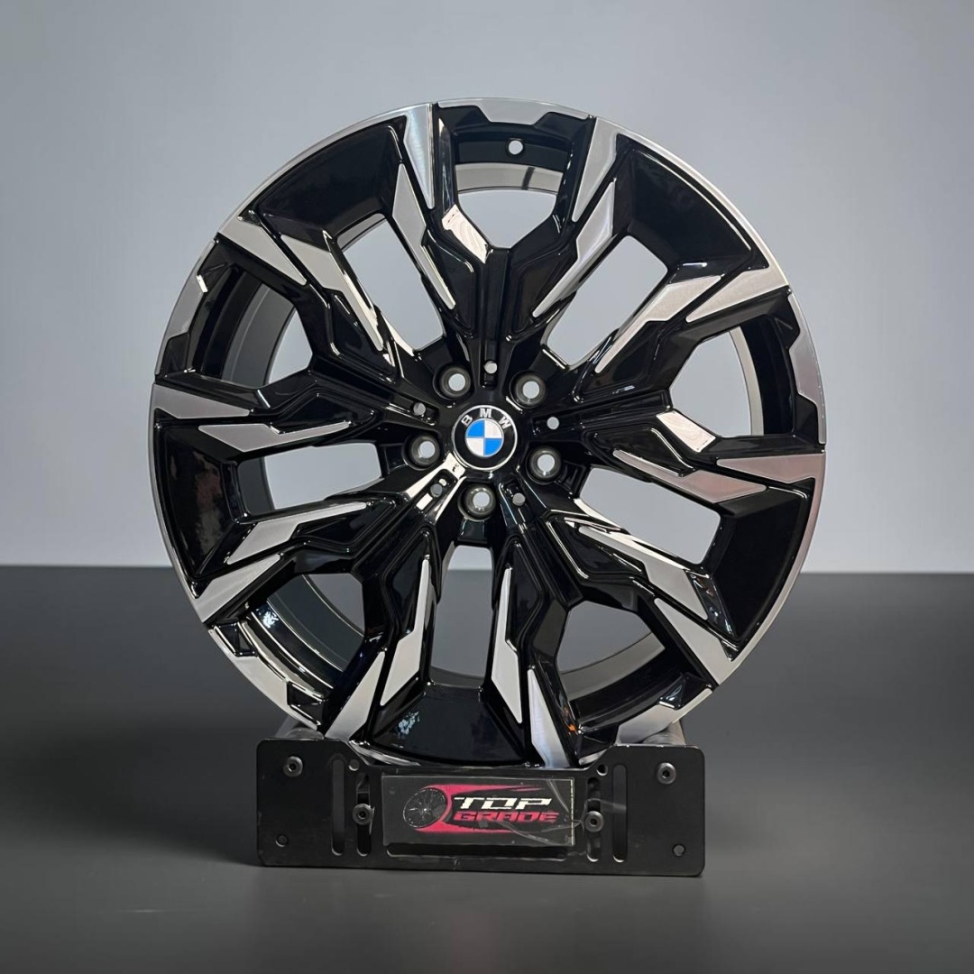 Top Grade bmw axm 1003 8.5/9.5x20/5x112 D66.6 ET38.42 4 диска черный, серебристый