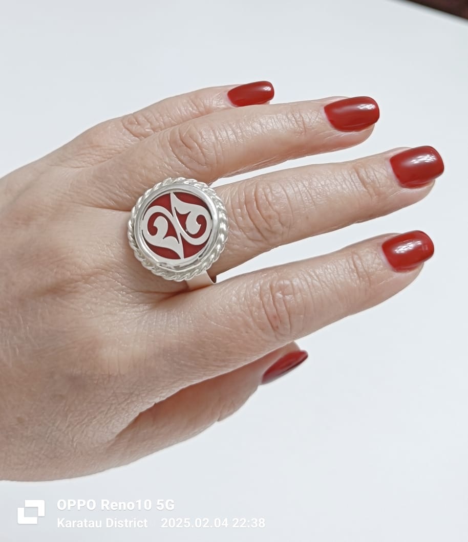 Moonako Jewelry Moonako jewelry размер 20 вес 10 г серебро, пластик