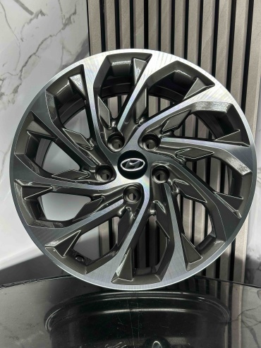 Top Grade hyundai h682f 7x17/5x114.3 D67.1 ET53 4 диска графит