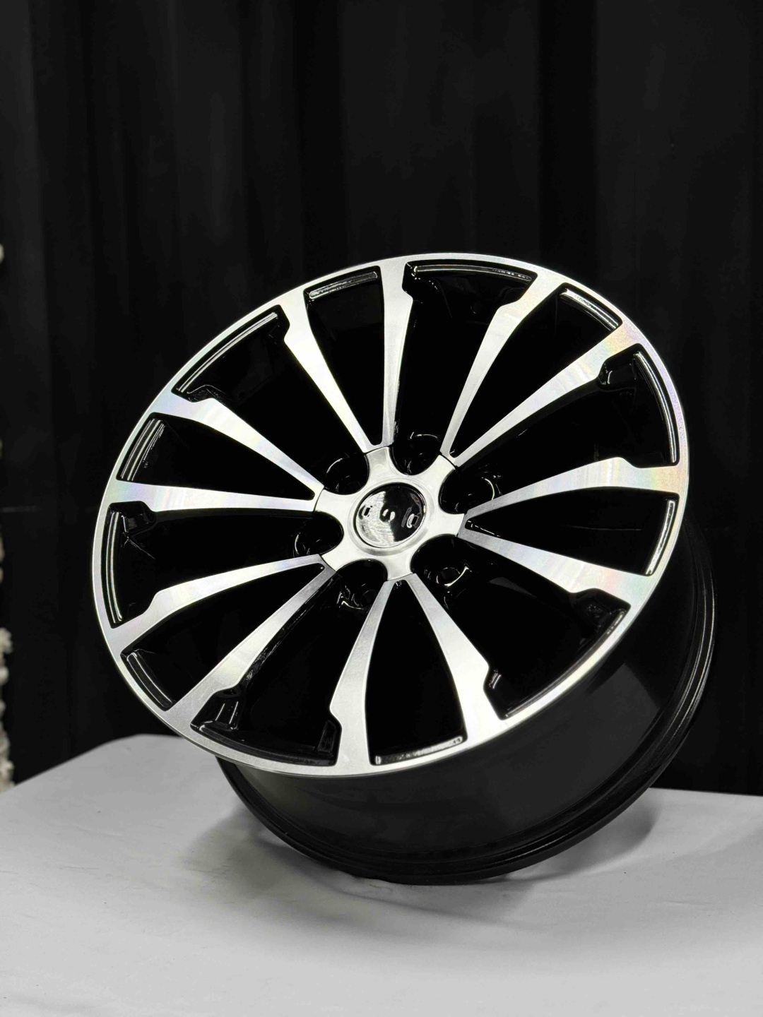 Top Grade Diski084178 8.5x19/6x139.7 D106.2 ET26 4 диска серебристый, графит
