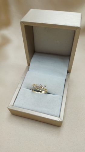 Кольцо Veronika jewelry factory 232472 размер 16.5 вес 2.14 г золото, фианит