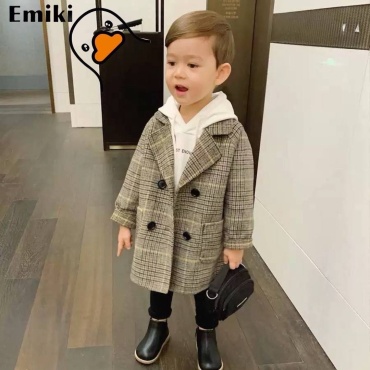 Однобортный Emiki коричневый