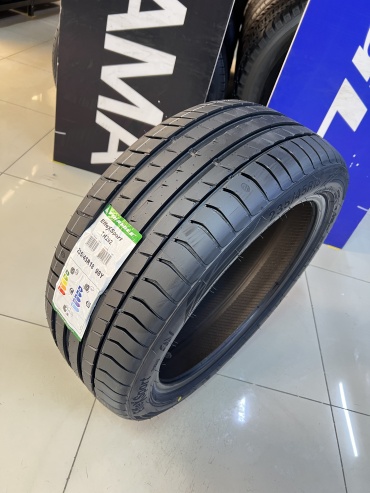 Triangle TH202 EffeXSport 235/45 R18 98 Y без шипов